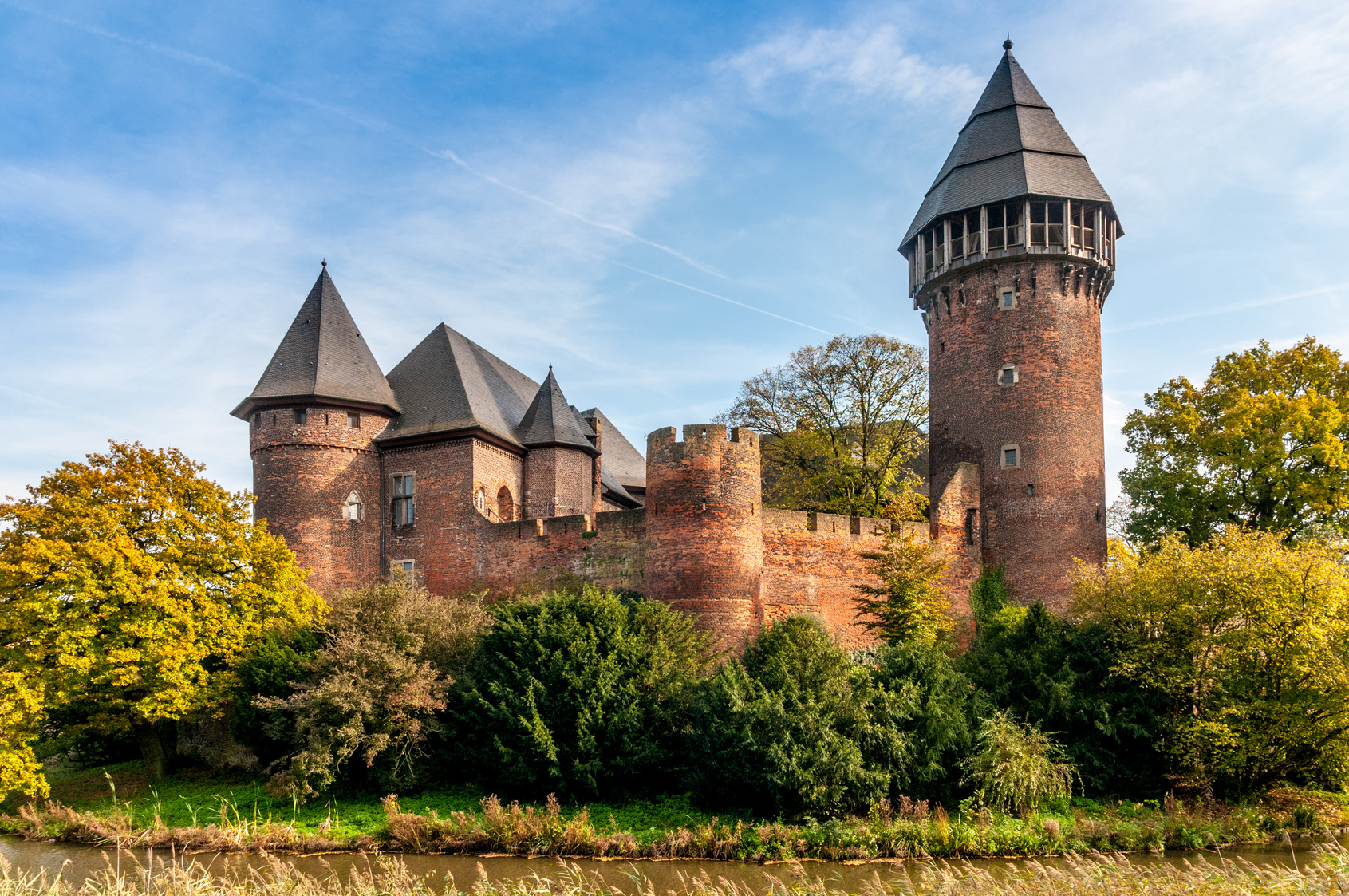 Burg Linn im Sonnenaufgang; Detektei Krefeld, Detektiv Krefeld, Privatdetektiv Krefeld